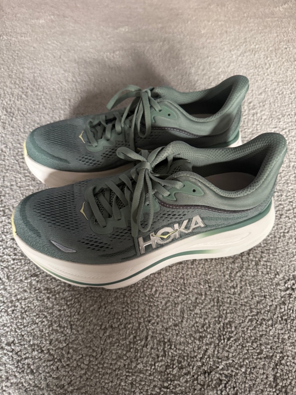 Hoka Men’s Bondi 9 sz 7.5 like new condition!